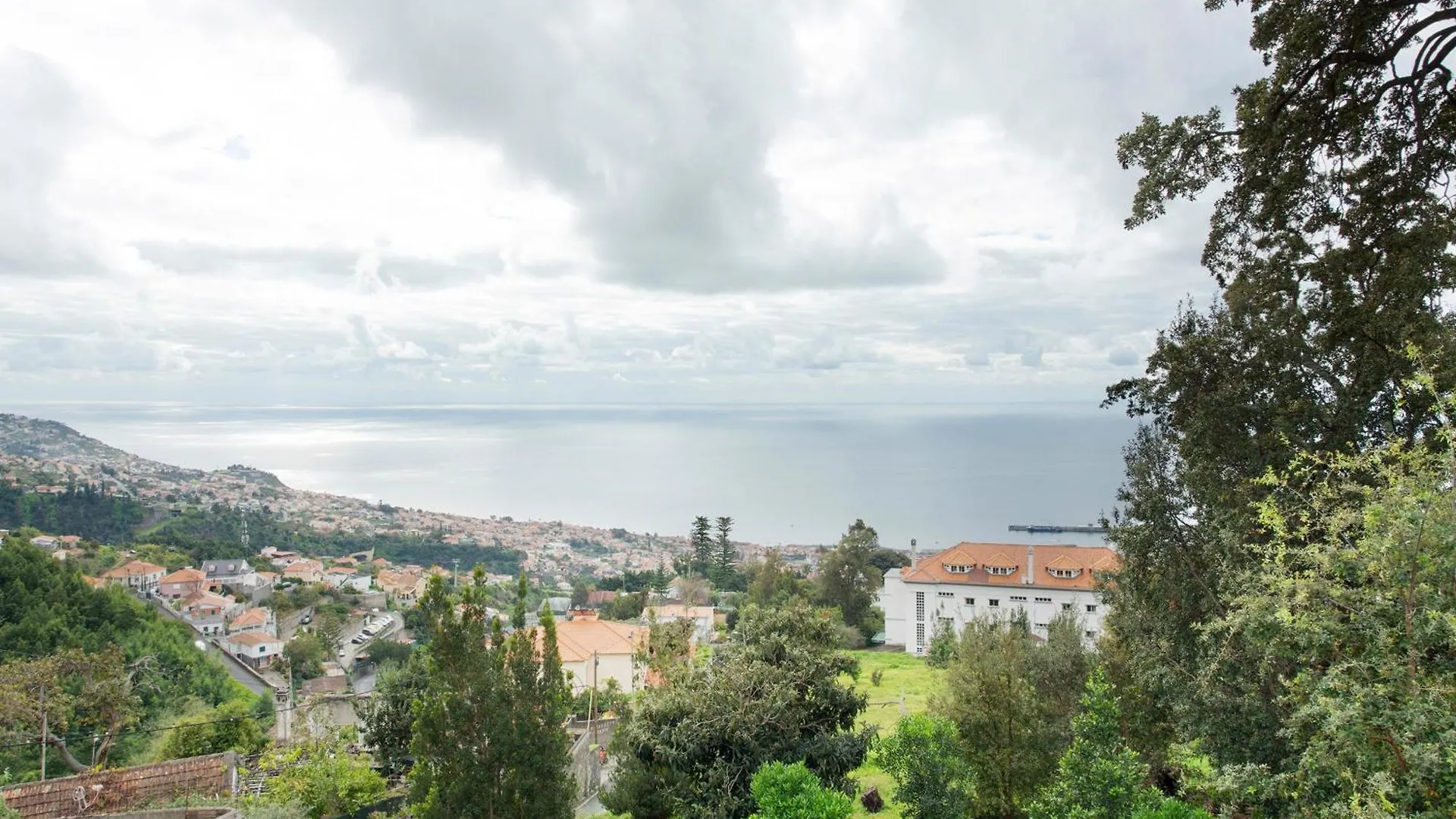 Holiday home Carros De Cesto Do Monte Villa Funchal  Portugal